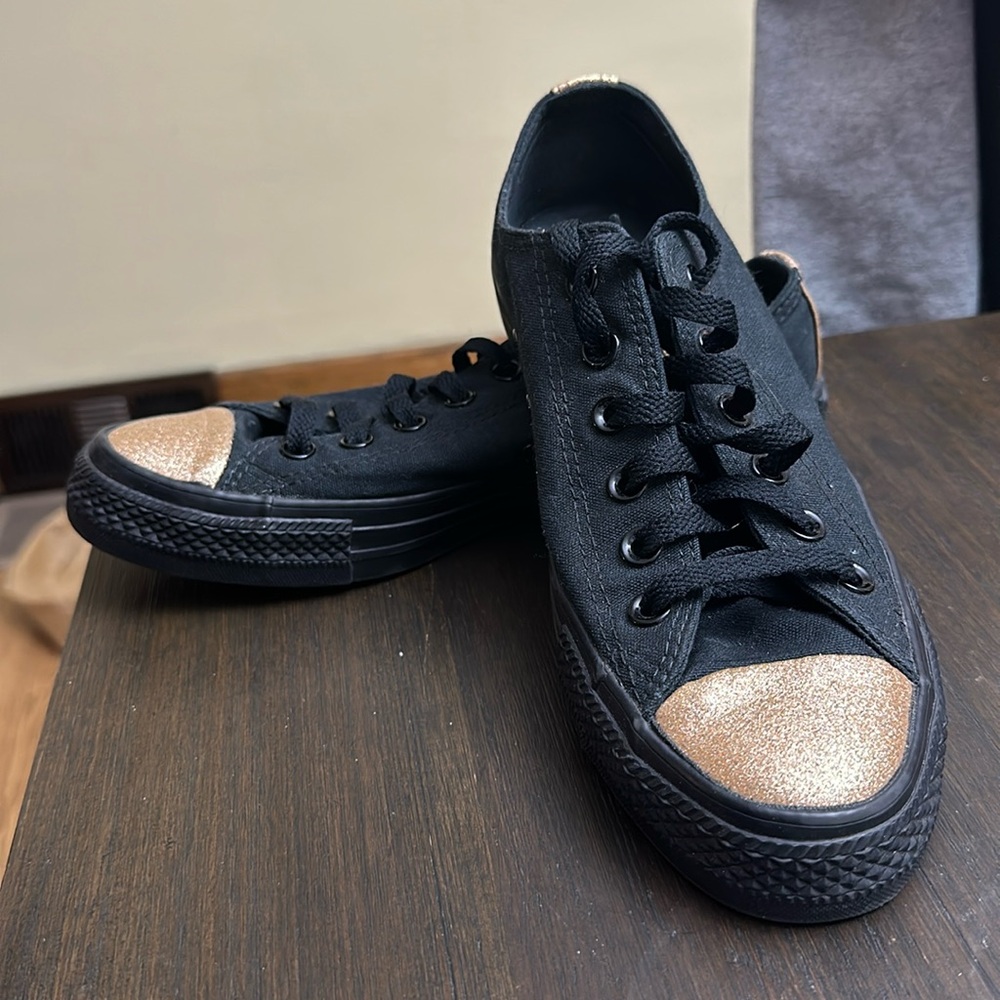 Converse Chuck Taylor All Star Canvas Low Top Black with gold tip